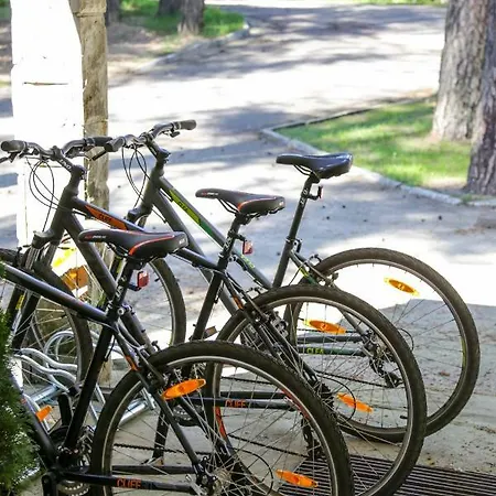 假日公园 Krokodyl Sport&spa *